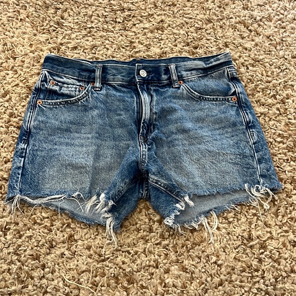 Gap Low Stride Shorts
